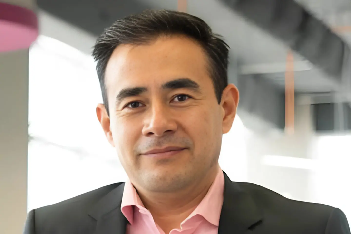 Retrato de Carlos Celaya, Managing Director, T-Systems México